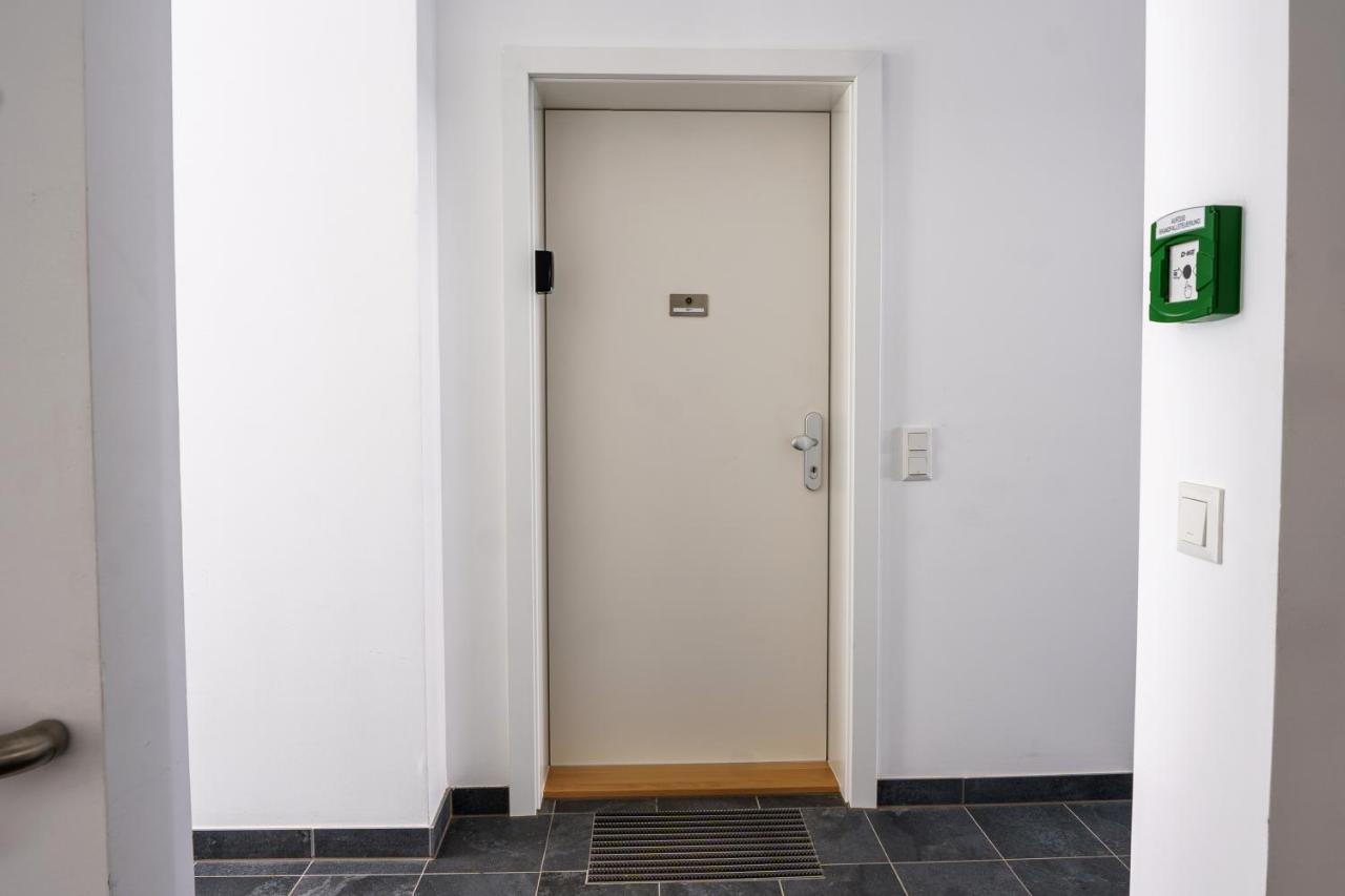 Vienna City Apartments 1140 Вена Экстерьер фото